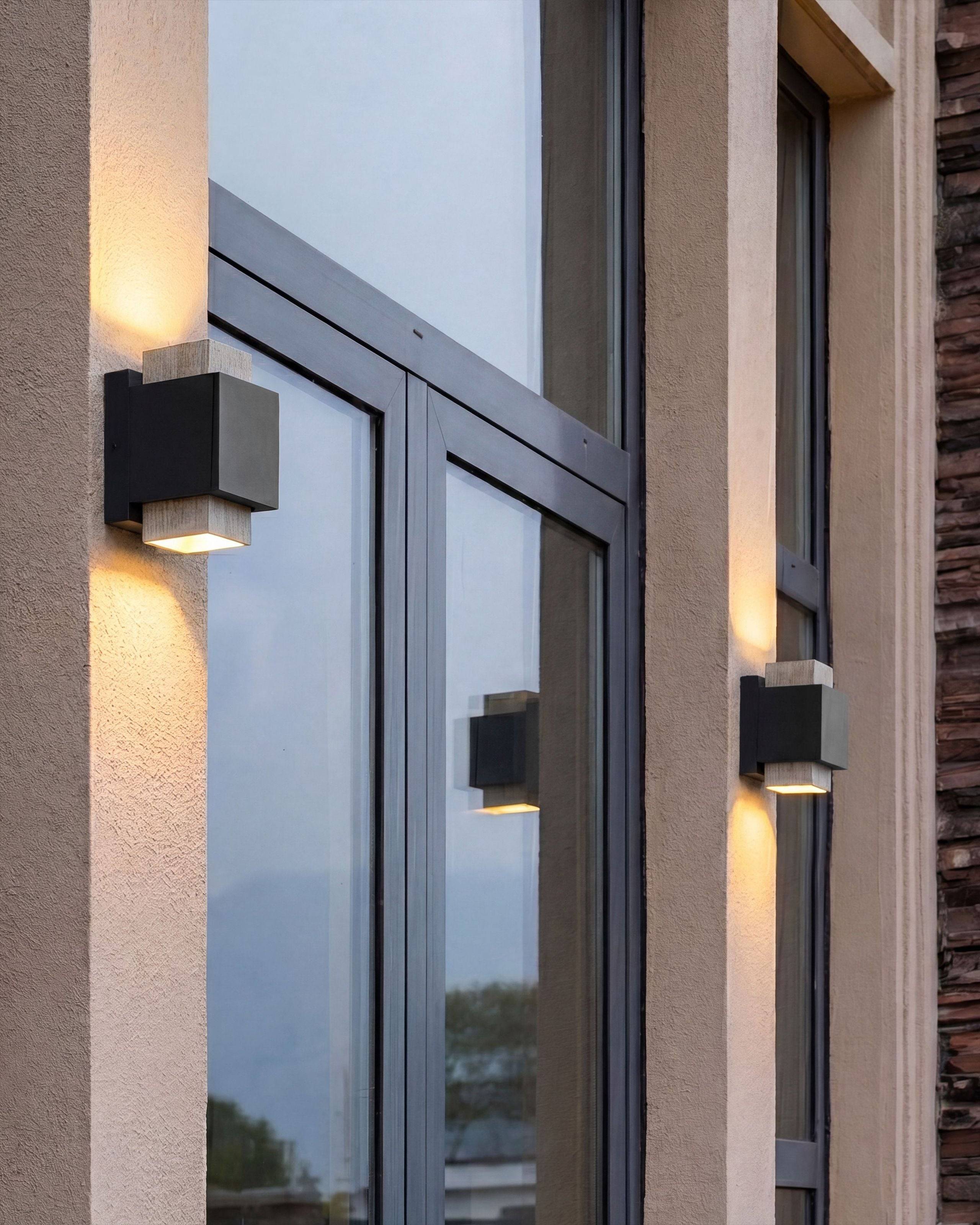 Beliani - Lampe murale pour l'extérieur Aluminium Noir TIMOK - 12x14x20- Beliani - Image 1