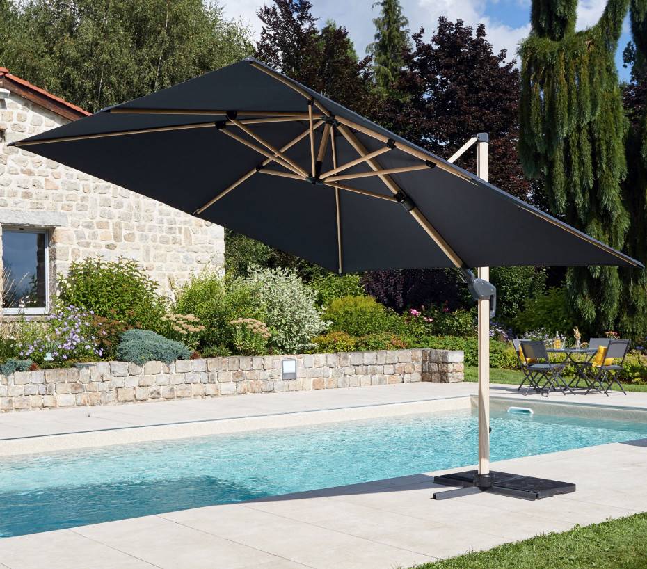 Parasol déporté 3x3m double inclinaison  effet bois  gris anthracite  EMERAUDE - Imagen 1
