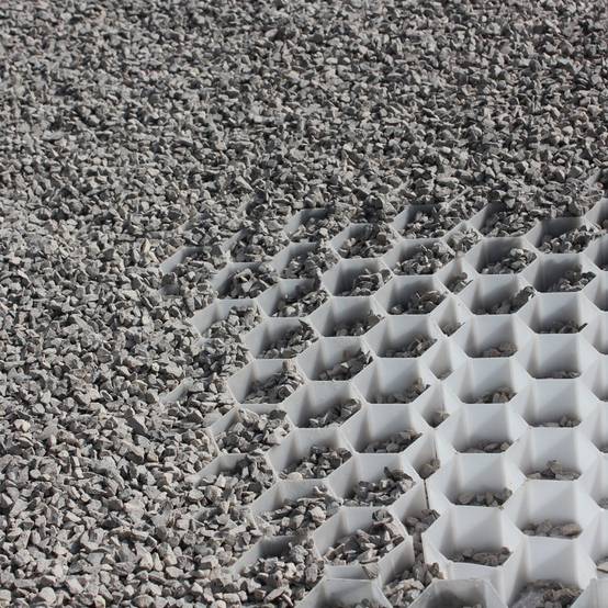 Stabilisateurs de graviers (palette de 35 unités soit 33,6 m²) - Blanc - Jardinex - Image 1