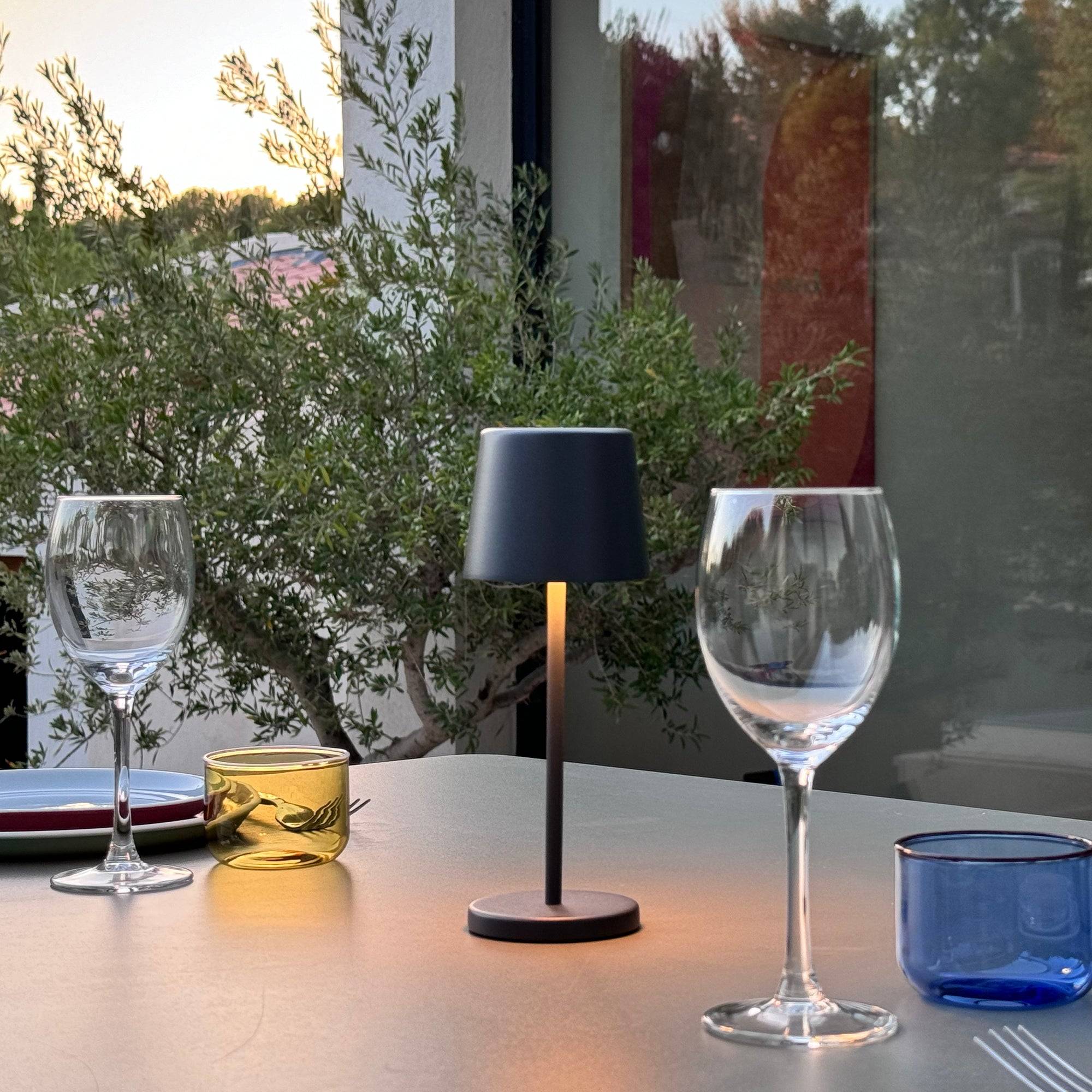 Lumisky - 6 Lampes de table MINI KELLY Gris H22cm + base de chargement - Imagen 2