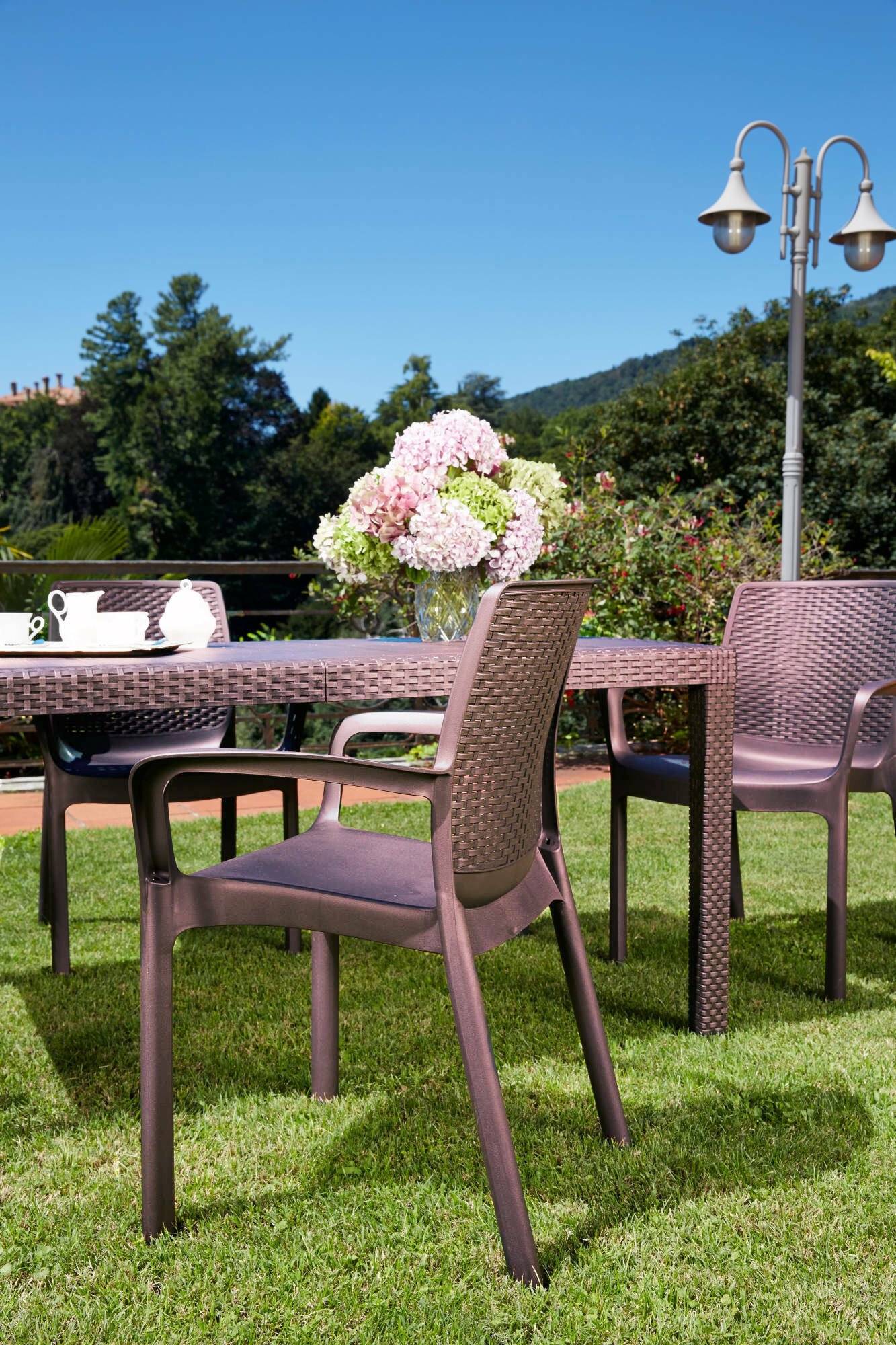 Dmora - Chaise d'extérieur Damols, Siège de jardin, Chaise pour table à manger, Fauteuil d'extérieur effet rotin, 54x60h82 cm, Marron - Dmora - Imagen 5
