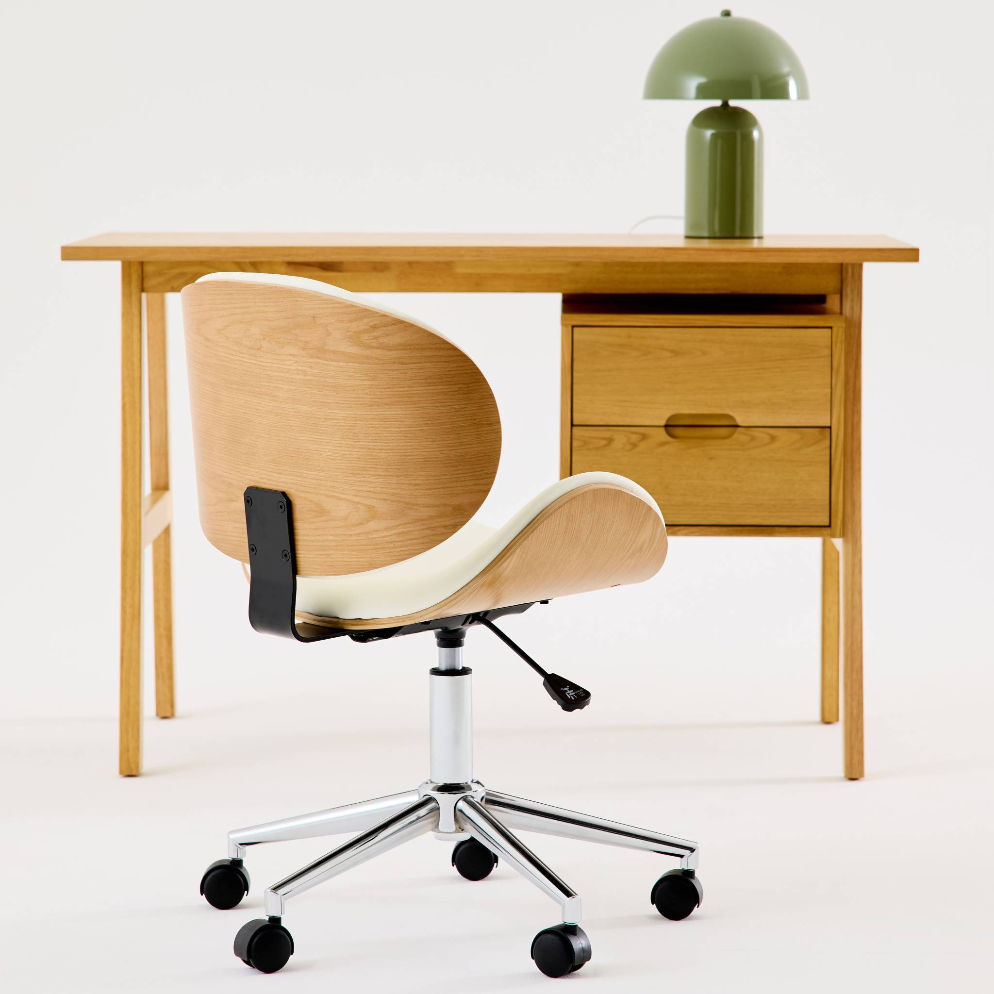 sweeek - Chaise de bureau à roulettes bois courbé avec placage effet chêne et assise blanche | sweeek - Image 5