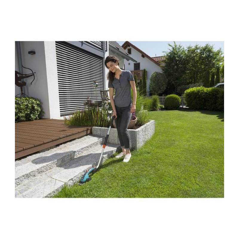Gardena - Gardena Kit Manche Telescopique + Roues - Pour Cisailles A Gazon A Batterie - Manche Reglable/orientable Ergonomique - 9859-20 - Image 2