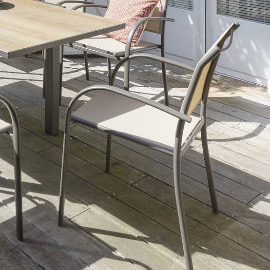 Hesperide - Fauteuil de jardin empilable "Piazza" lin & tonka en aluminium traité époxy Hespéride - Image 1