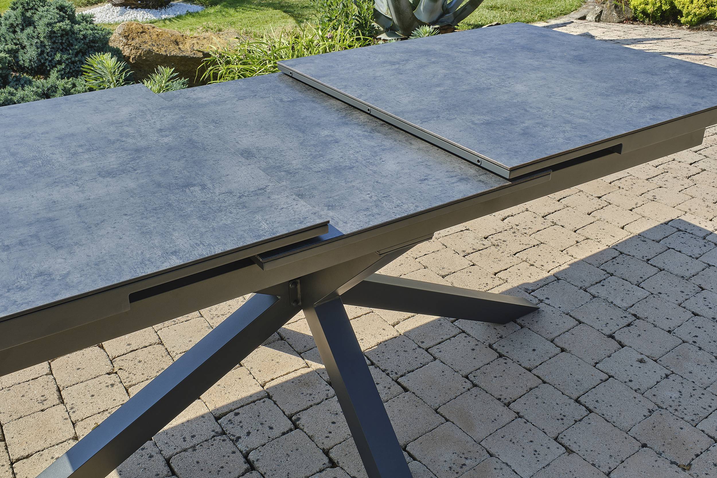 Dcb Garden - Ensemble repas CAICOS 6 places en aluminium plateau HPL - DCB GARDEN - Imagen 9
