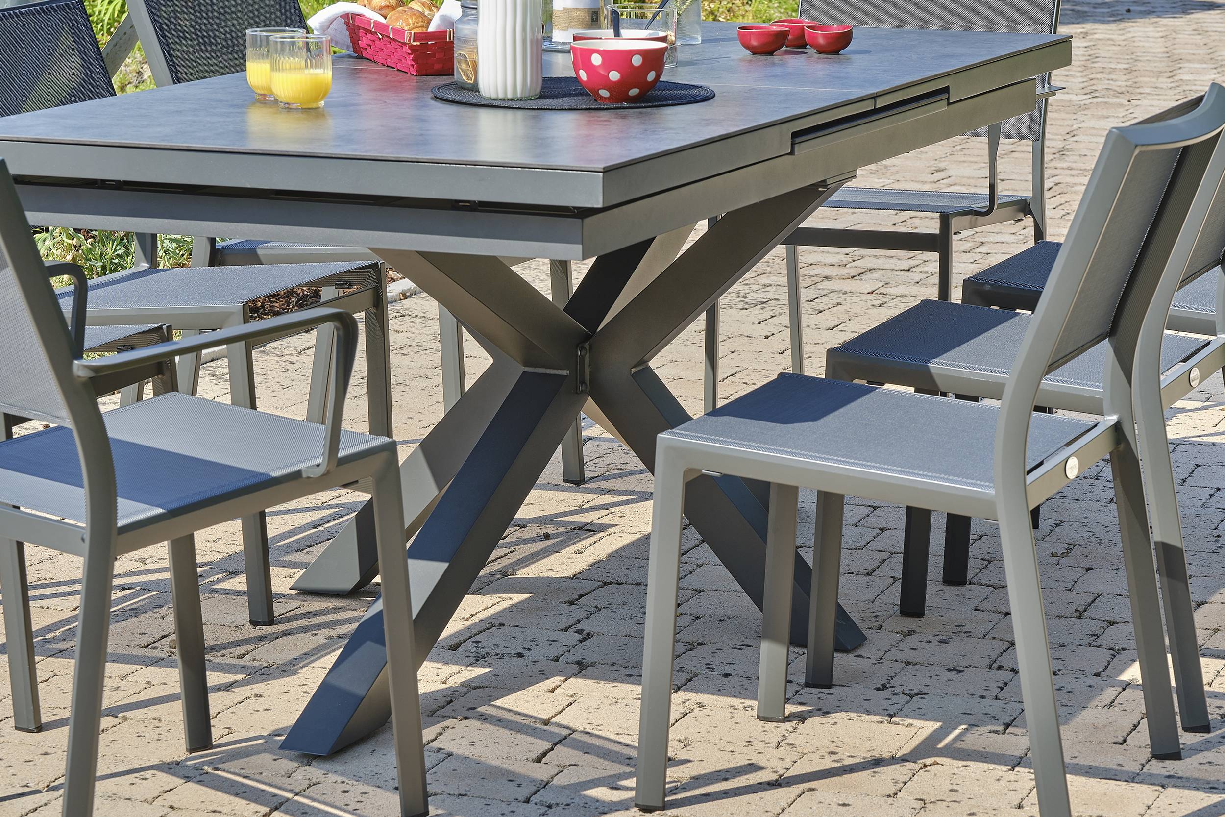 Dcb Garden - Ensemble repas CAICOS 6 places en aluminium plateau HPL - DCB GARDEN - Imagen 3