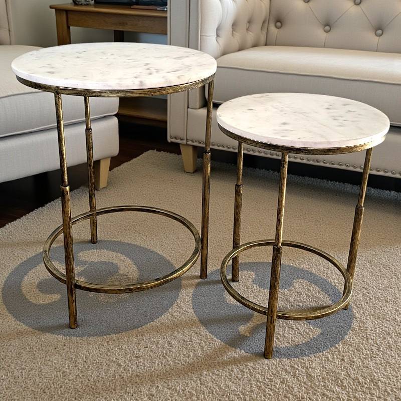 La Grande Prairie - Ensemble de 2 tables basses doré vieilli marbre blanc 46x61cm - Image 1
