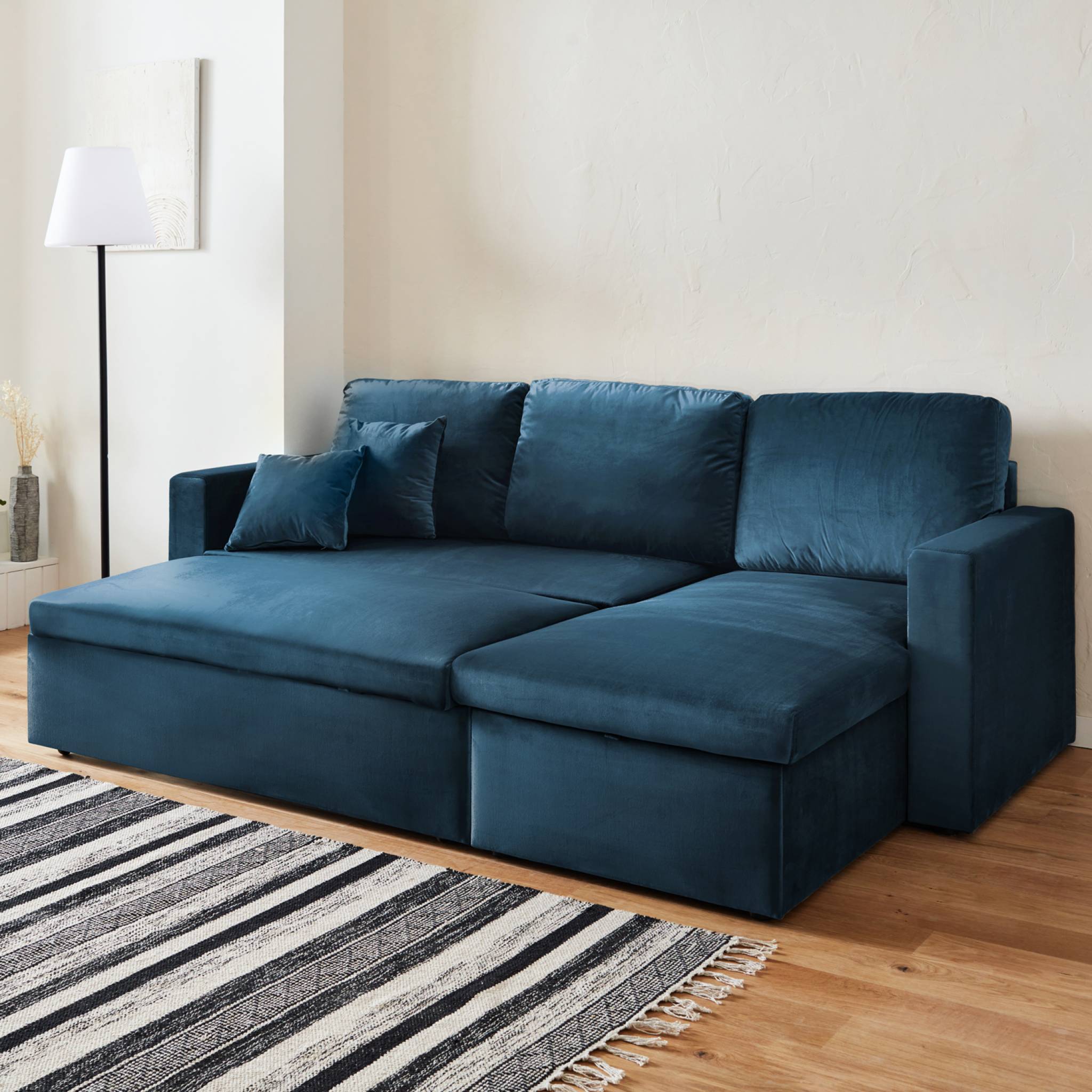 sweeek - Canapé d'angle convertible en velours bleu pétrole 3 places. fauteuil d'angle réversible coffre rangement lit modulable  | sweeek - Image 3