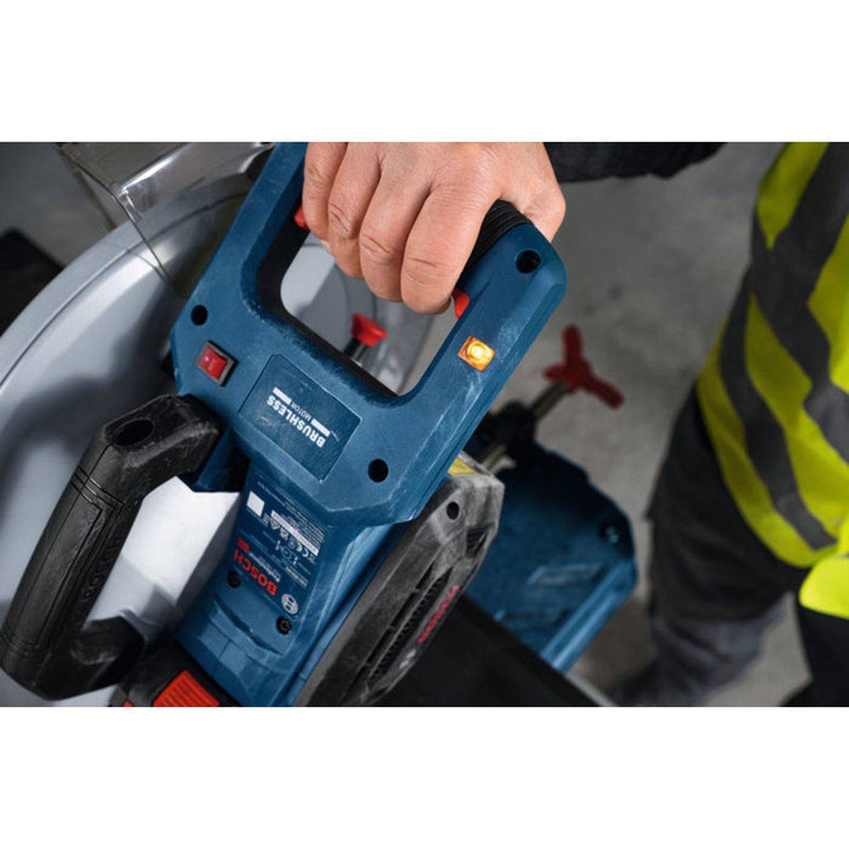 Bosch Professional - Tronçonneuse à métaux sans fil 18V GCD 18V-355, lame 355 mm, coupe à froid - Bosch Professional - Image 4