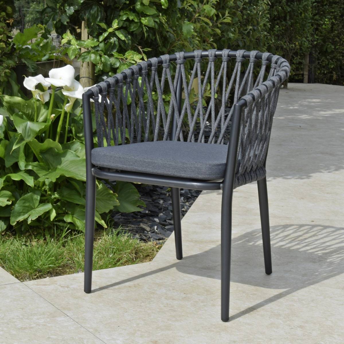 Fauteuil en aluminium anthracite et corde gris foncé, Lula - Gecko Jardin - Imagen 1