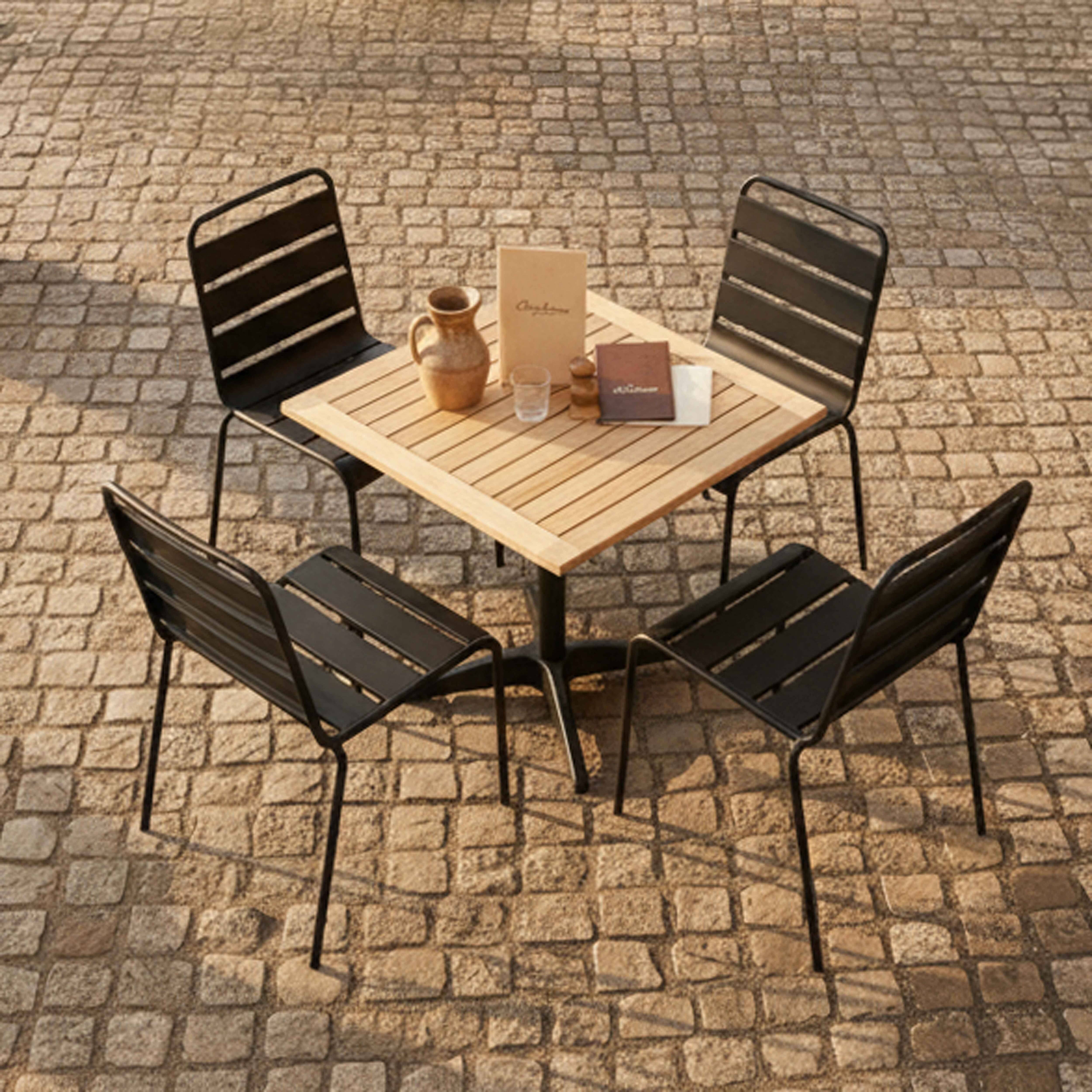 Oviala - Ensemble brasserie table alumium et bois et 2 chaises en métal Times square - Oviala - Imagen 2