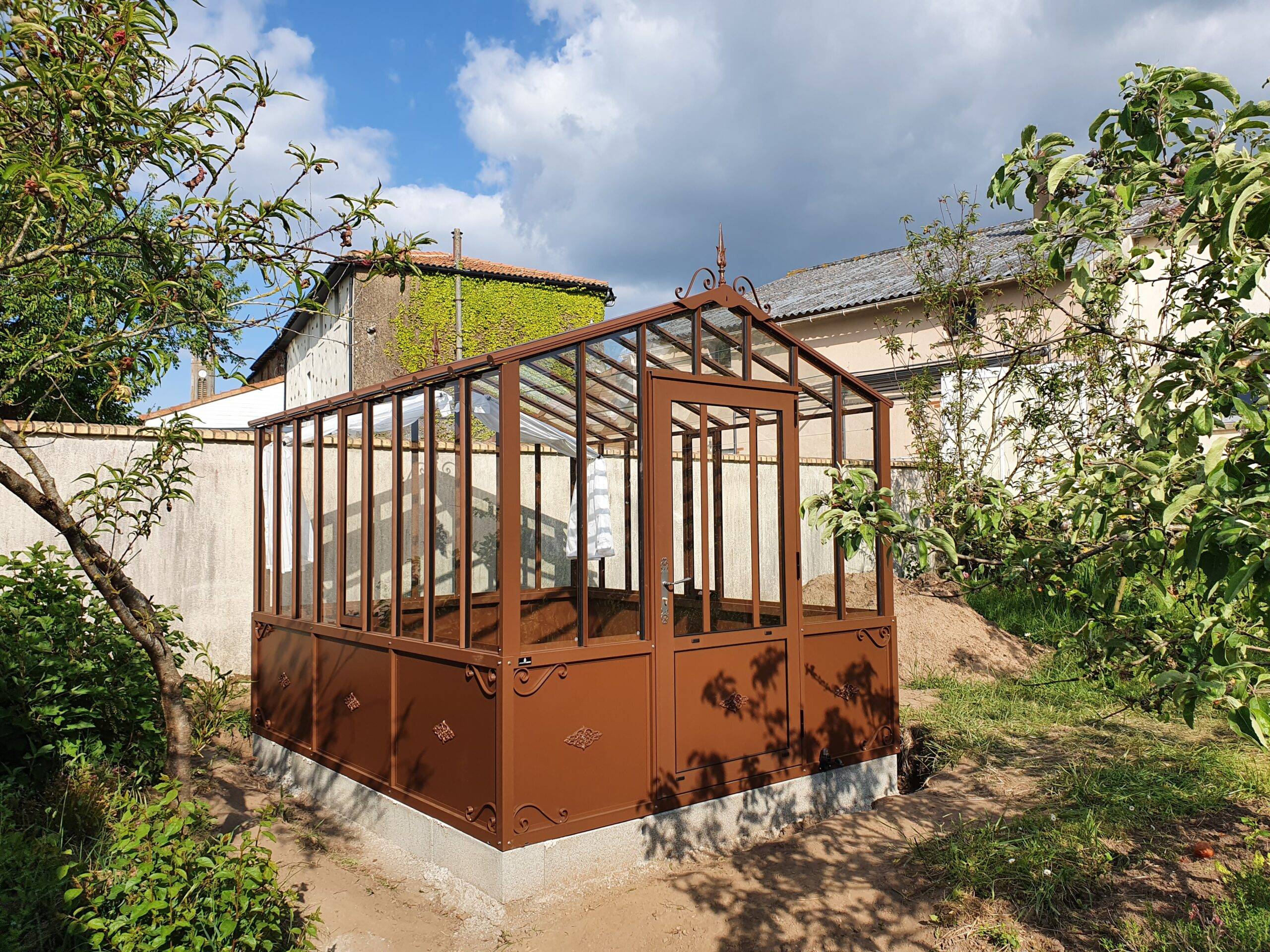 12m²  -  Serre en verre à l'ancienne - Joséphine Soubassement - Aluminium - 12m² - mars rouille - L'atelier Des Serres - Imagen 1