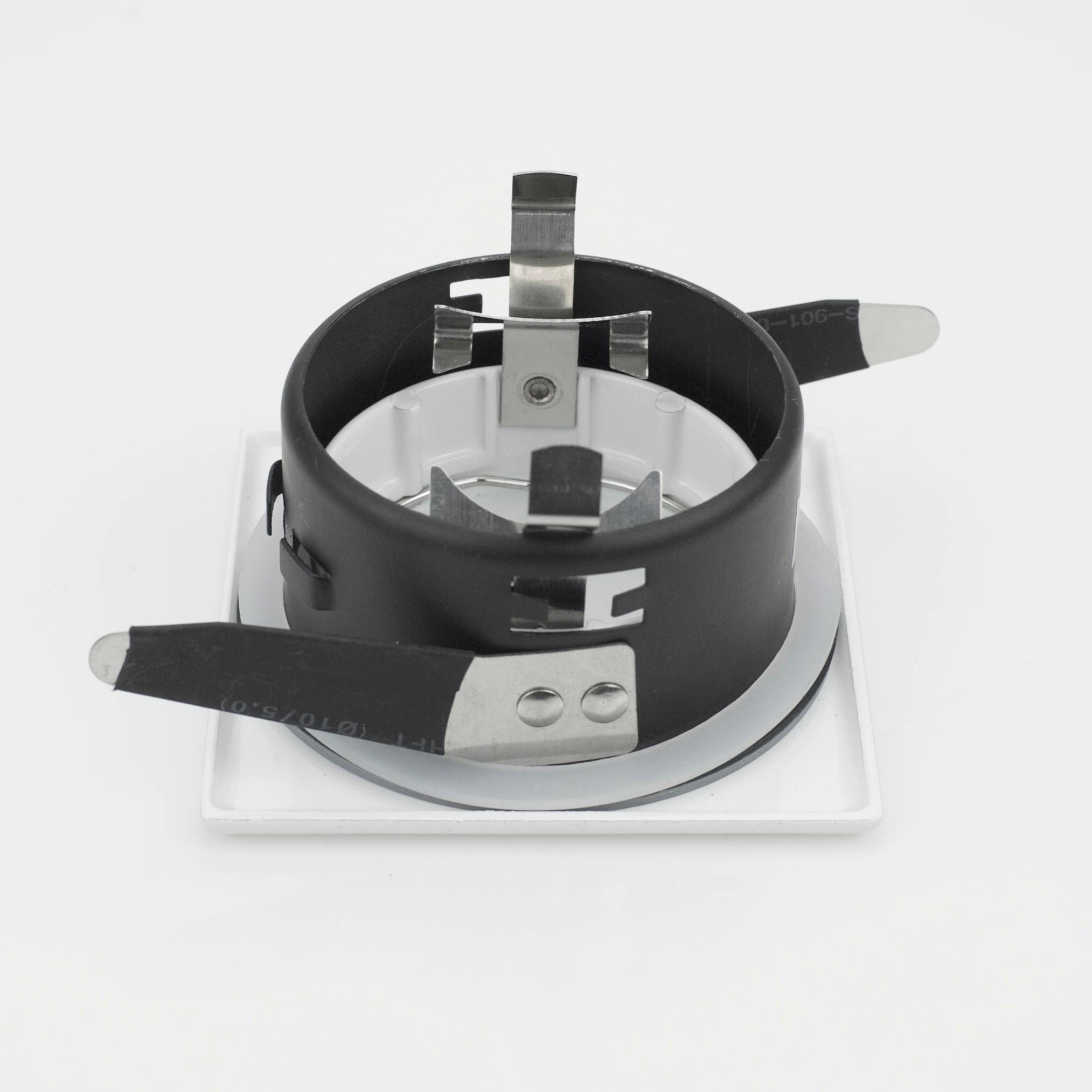 Support downlight carré blanc étanche IP65 Dim 83x83mm - Image 5