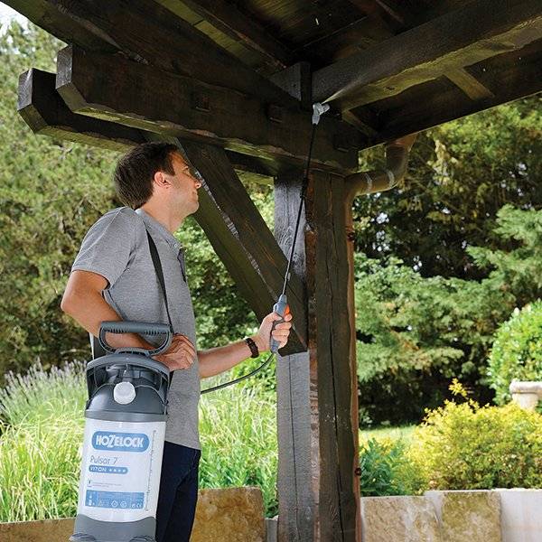 Hozelock - Pulvérisateur Pulsar Viton pour le traitement des bois, le bricolage et le jardin 5L HOZELOCK - Imagen 3
