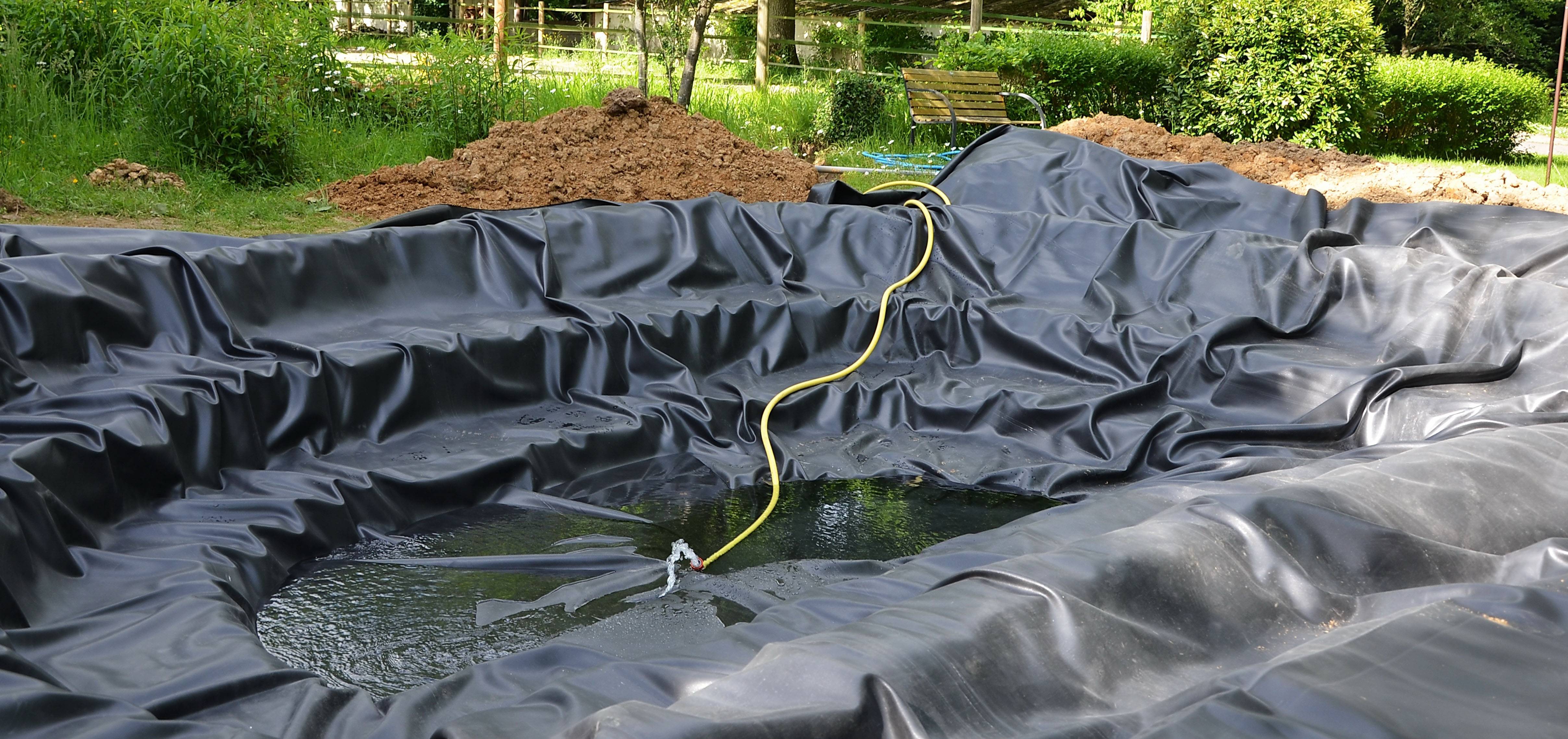 Liner de bassin en PVC 4 m x 4 m 0,5 mm noir, bâche pour le bassin de jardin - Image 7