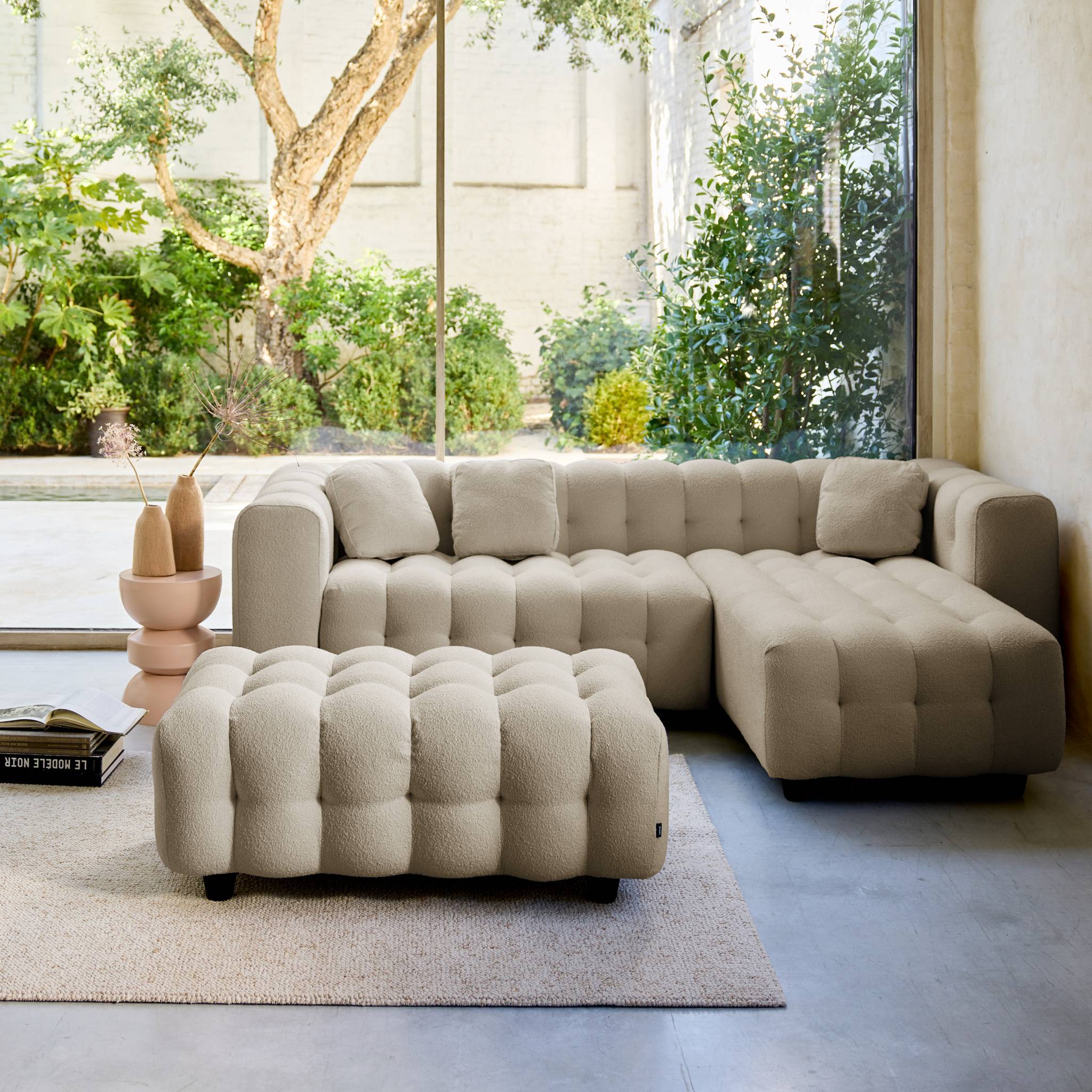 sweeek - Pouf. module pour canapé. repose-pieds pour canapé d'angle 3 places en bouclette texturée beige L 115 x P 70 x H 48cm - Leon | sweeek - Image 4