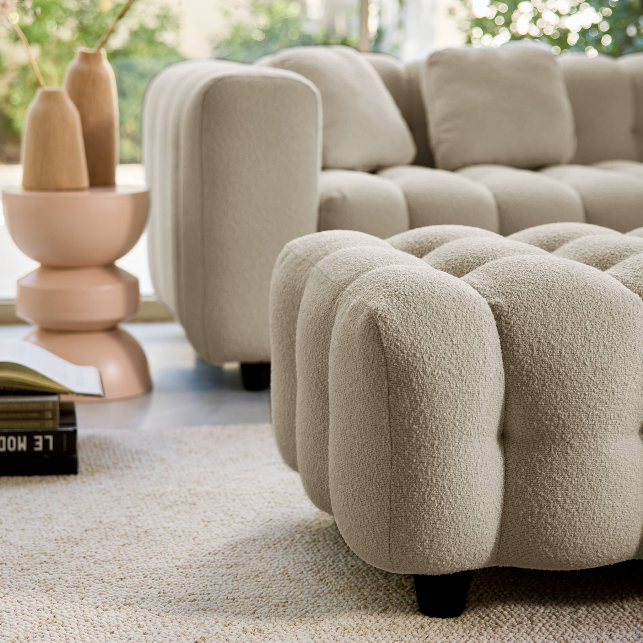 sweeek - Pouf. module pour canapé. repose-pieds pour canapé d'angle 3 places en bouclette texturée beige L 115 x P 70 x H 48cm - Leon | sweeek - Image 5