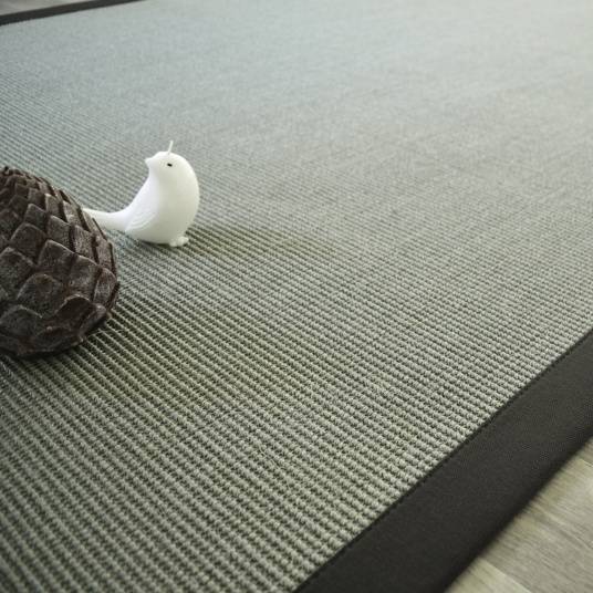 Decoweb - Tapis sisal Yucatan gris acier - Ganse coton noire - 120 x 170 cm - Decoweb - Image 1