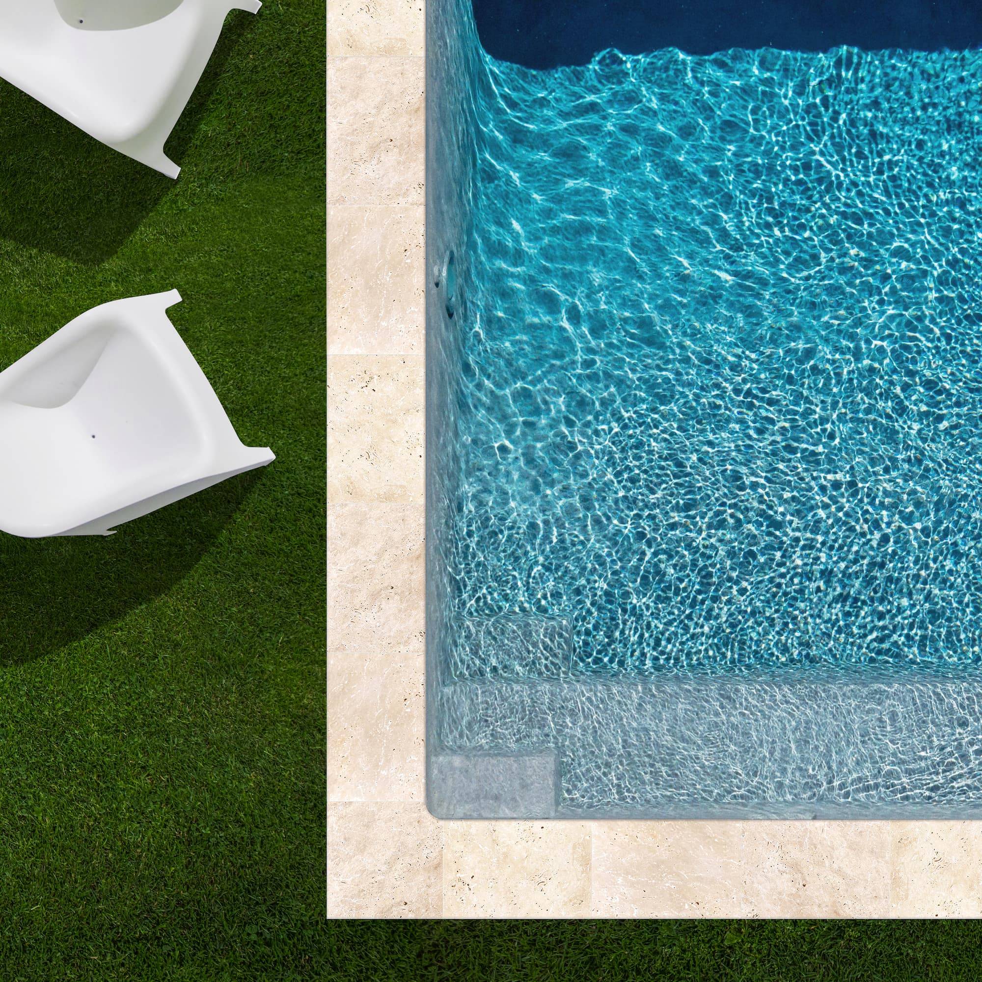 RO'MA Nature - KIT COMPLET - Margelles pour piscine 4x4m en Travertin Beige Light (avec colle, joint, hydrofuge ...)  - RO'MA NATURE - Image 1