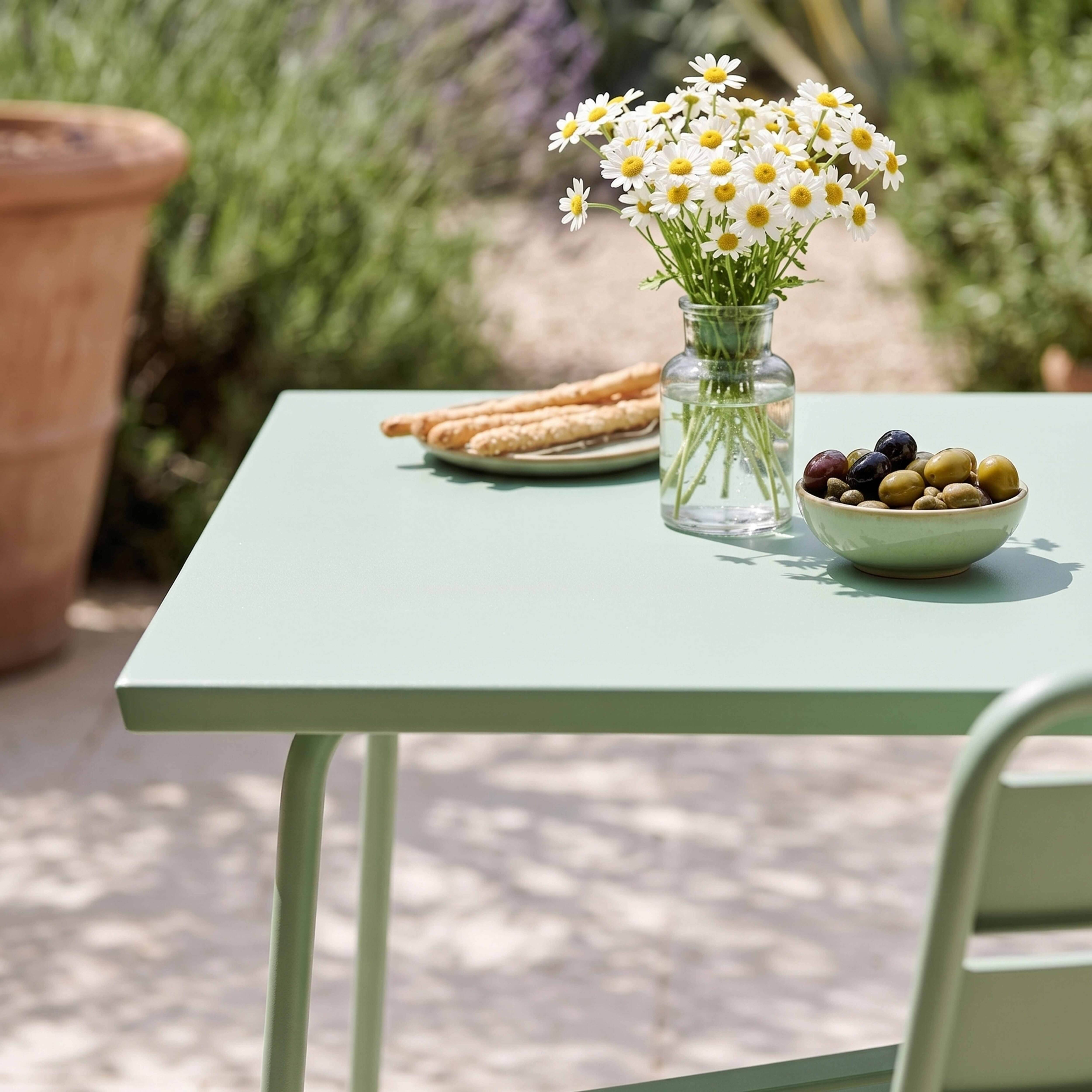 Oviala - Table de jardin carrée en métal vert sauge 70cm Palavas - Oviala - Imagen 3