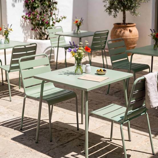 Oviala - Table de jardin carrée en métal vert sauge 70cm Palavas - Oviala - Imagen 6