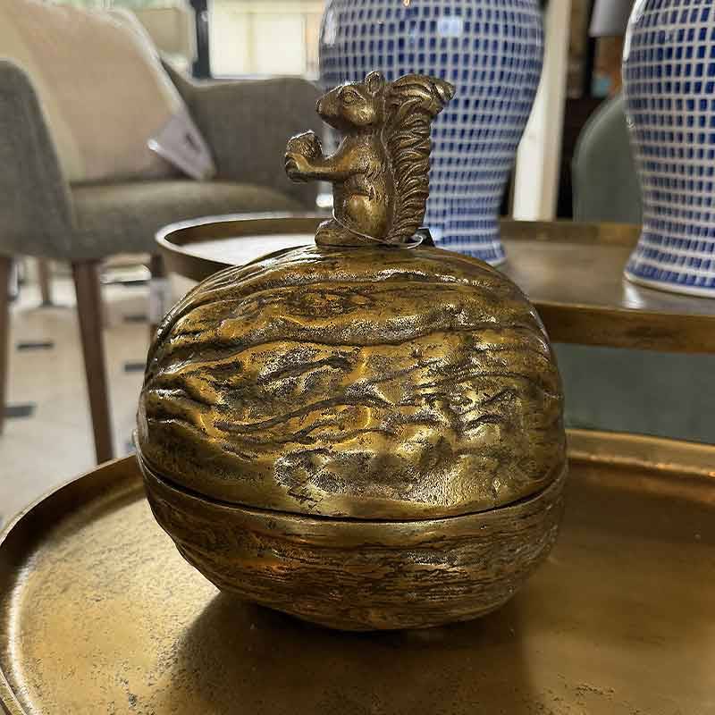 Ancien Casse Noix Panière Bois a l'Ecureuil ou Presentoir Pot a Epices