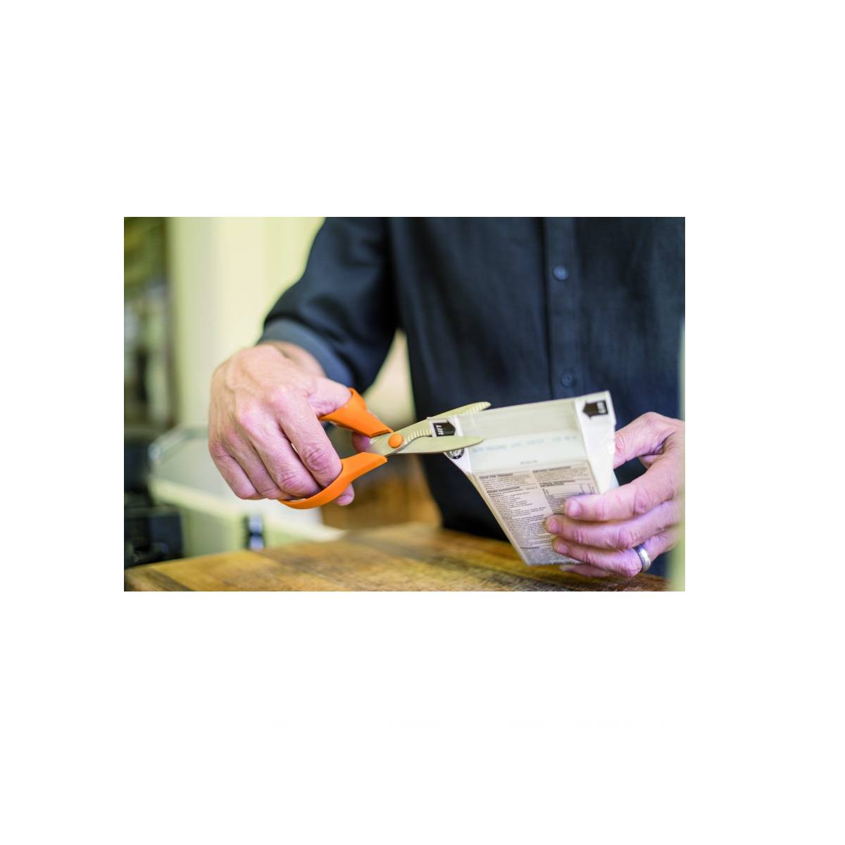 Fiskars - Ciseaux de cuisine droitiers 18cm 1000819 Fiskars - Imagen 3