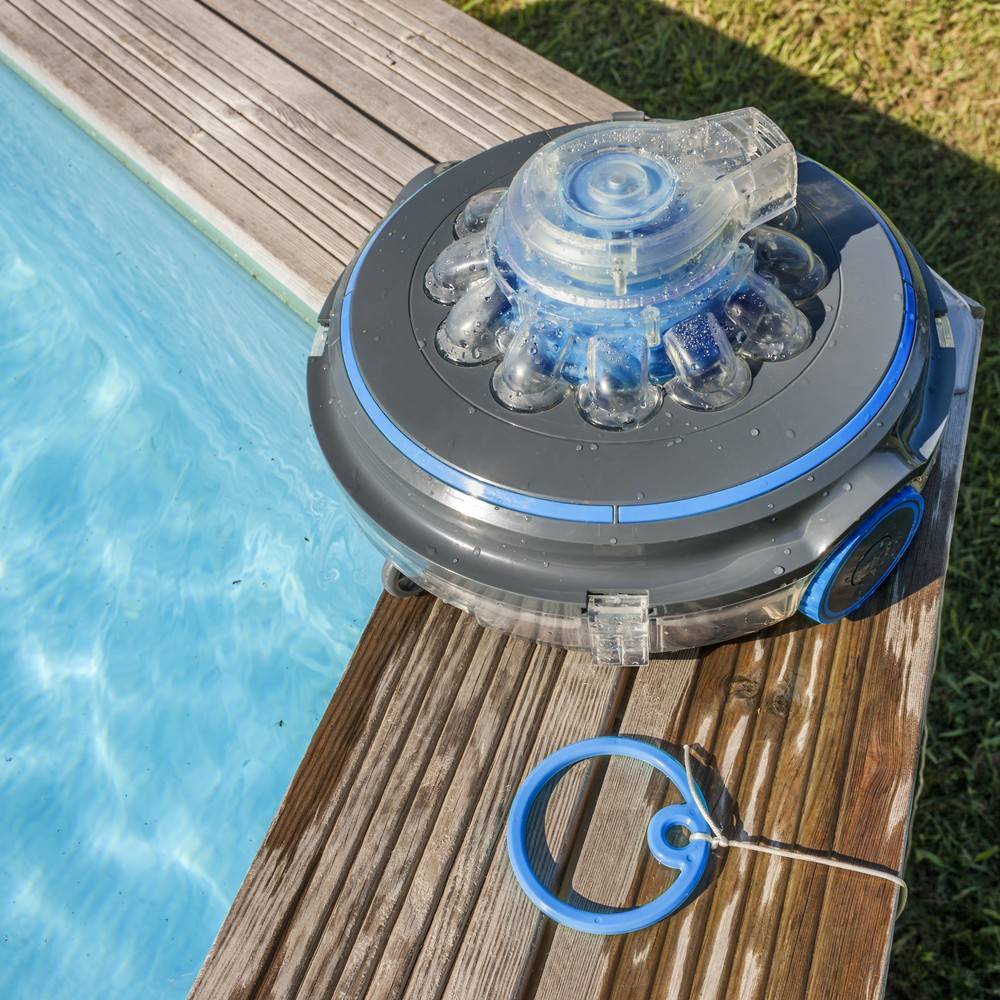 Gre Pools - Robot à batterie rechargeable pour piscines hors-sol et enterrées jusqu'à 10 x 5 m Gre Pools - Image 2