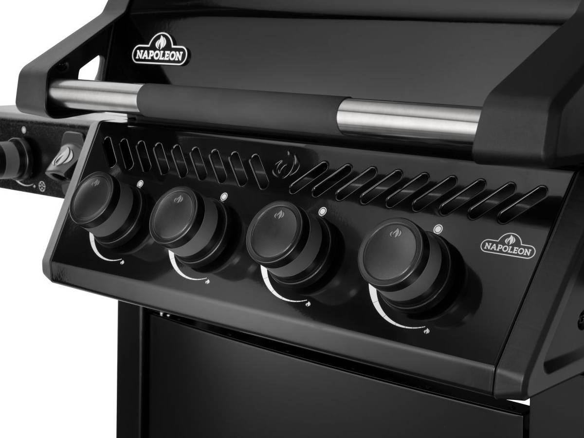 Napoleon - Barbecue gaz Freestyle 425 noir 4 brûleurs + 1 réchaud latéral + Housse de protection + Rôtissoire + Plateau charbon - Napoléon - Image 7