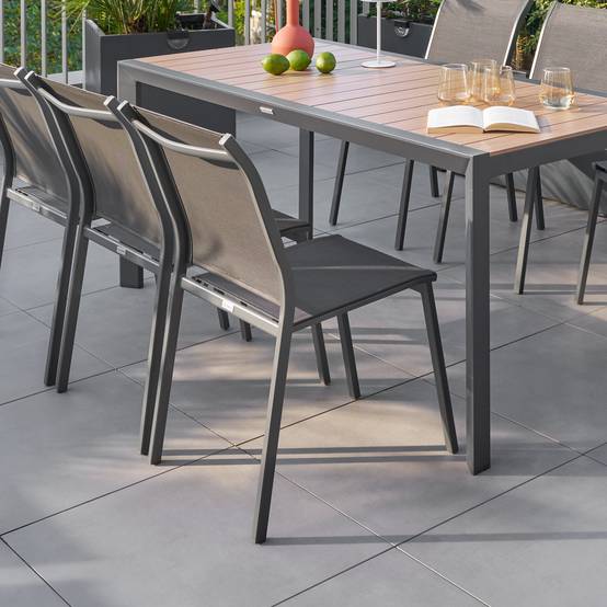 Hesperide - Chaise de jardin empilable "Essentia" anthracite & graphite aluminium traité époxy Hespéride - Image 5