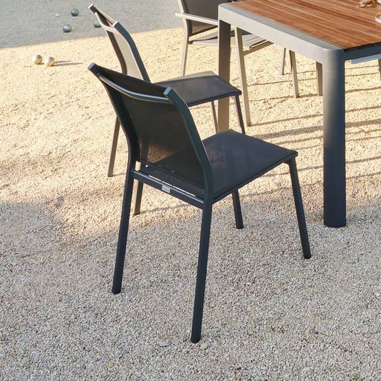 Hesperide - Chaise de jardin empilable "Essentia" anthracite & graphite aluminium traité époxy Hespéride - Image 3