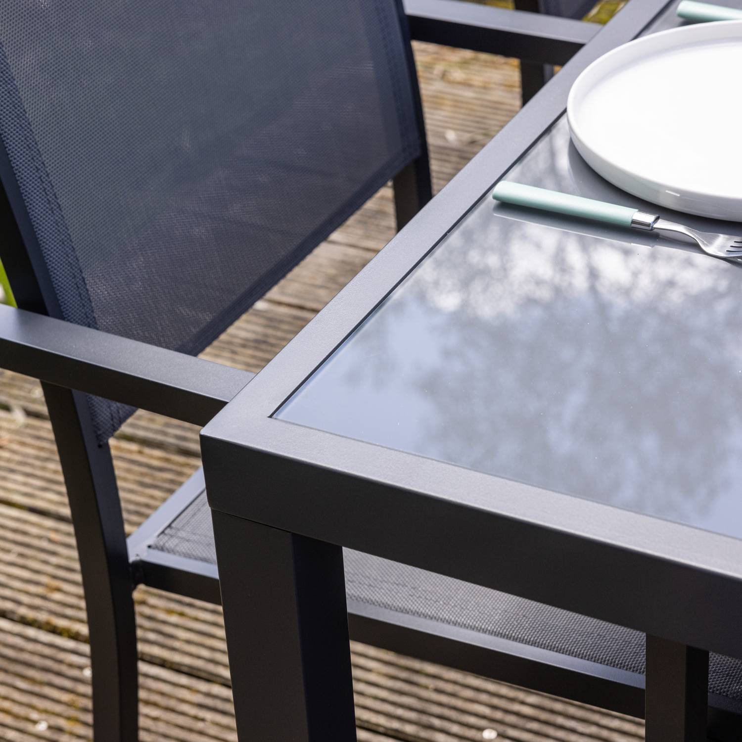 Happy Garden - Salon de jardin BERGAMO en textilène gris 6 places - aluminium anthracite - HAPPY GARDEN - Imagen 6