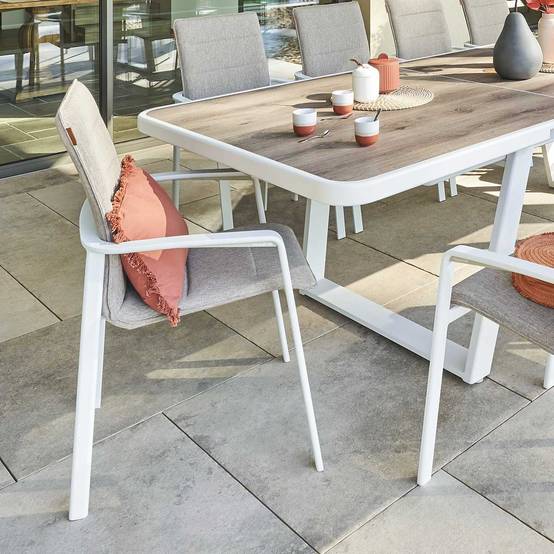Hesperide - Fauteuil de jardin empilable "Diese" badiane & blanc en aluminium traité époxy Hespéride - Image 3
