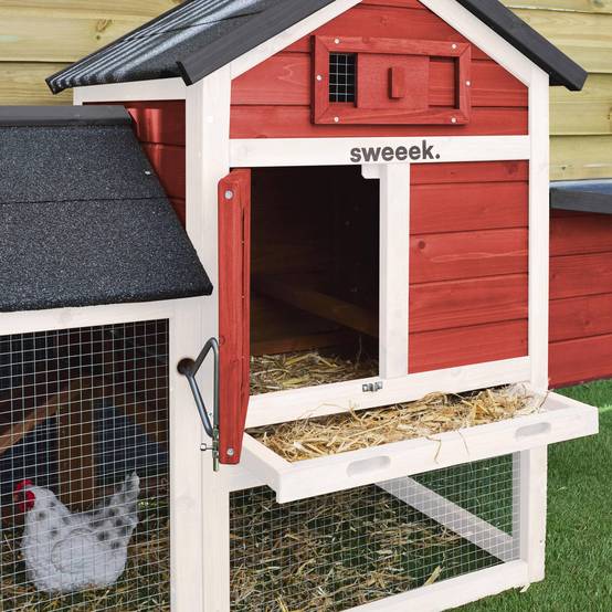 sweeek - Poulailler en bois rouge GALINETTE. 3 poules. cage à poule avec enclos | sweeek - Image 3