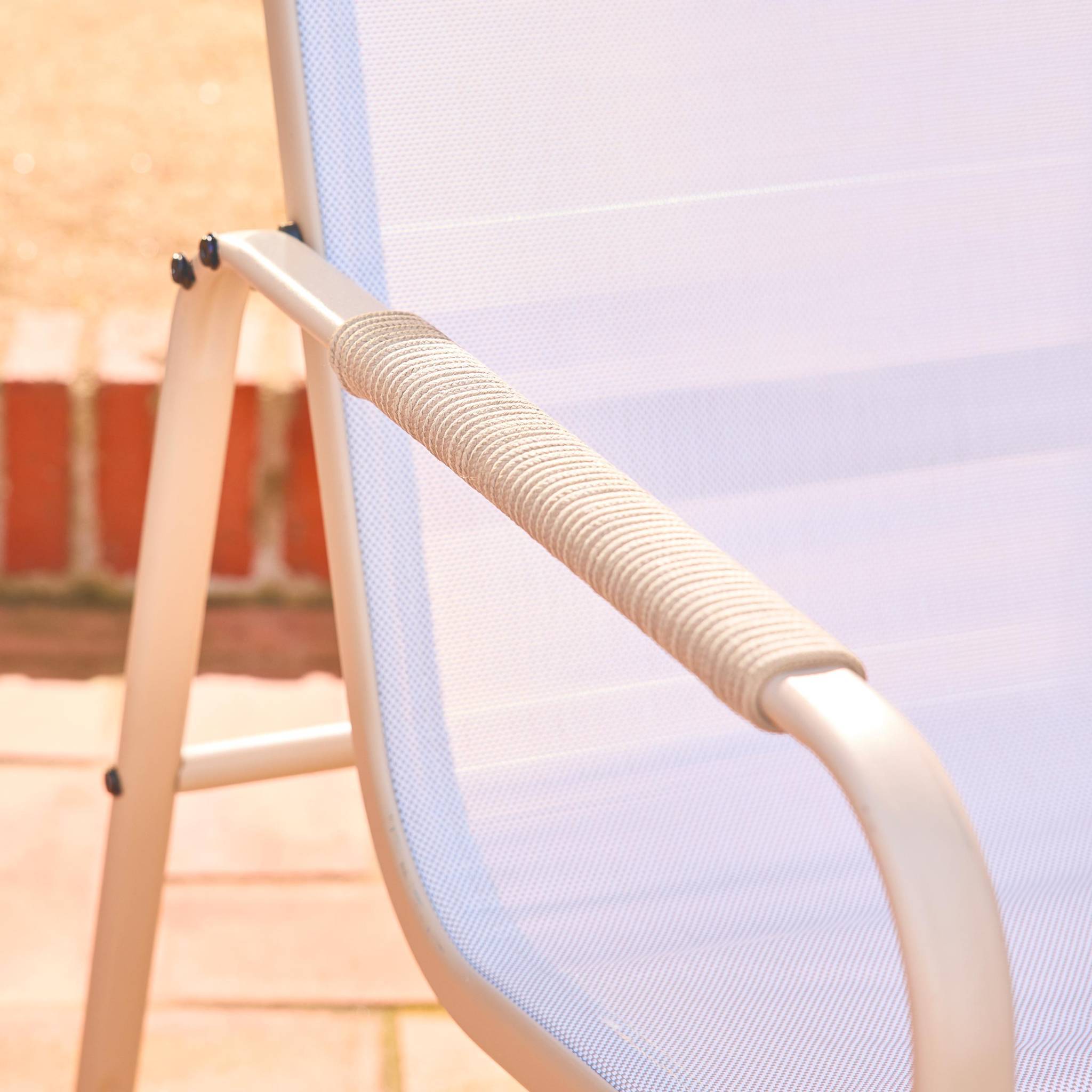 sweeek - Salon de jardin blanc NOTO acier. 4 places. un canapé. une table. deux fauteuils textilene | sweeek - Image 7