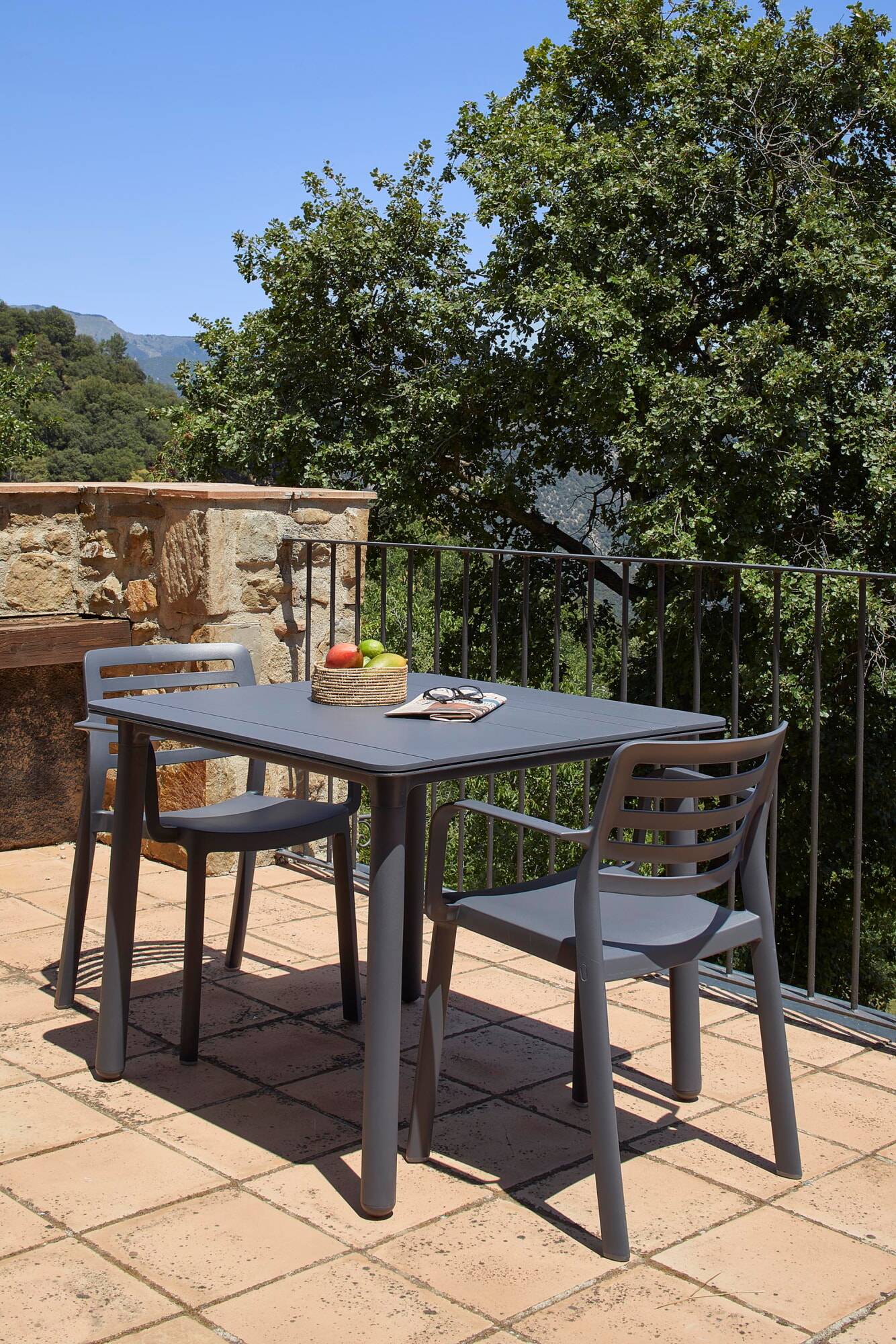 Table carrée extérieure 90x90 gris foncé - gris foncé NOA garbar - Image 6