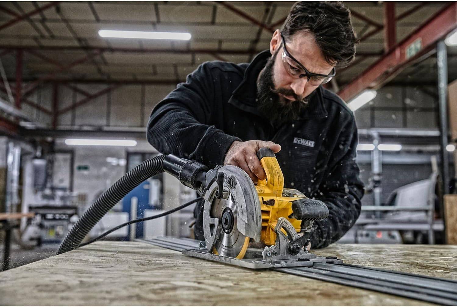 Scie circulaire 1600 W - Ø 190 mm Profondeur de coupe 61 mm - Coffret - DEWALT - DWE576K-QS - Image 3