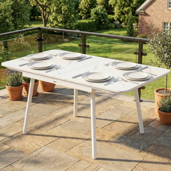 Table de Jardin Rectangulaire pour 4-6 Personnes, Plateau en WPC et Cadre en Métal, Pieds Réglables, 140x80x75cm, Blanc - Image 4