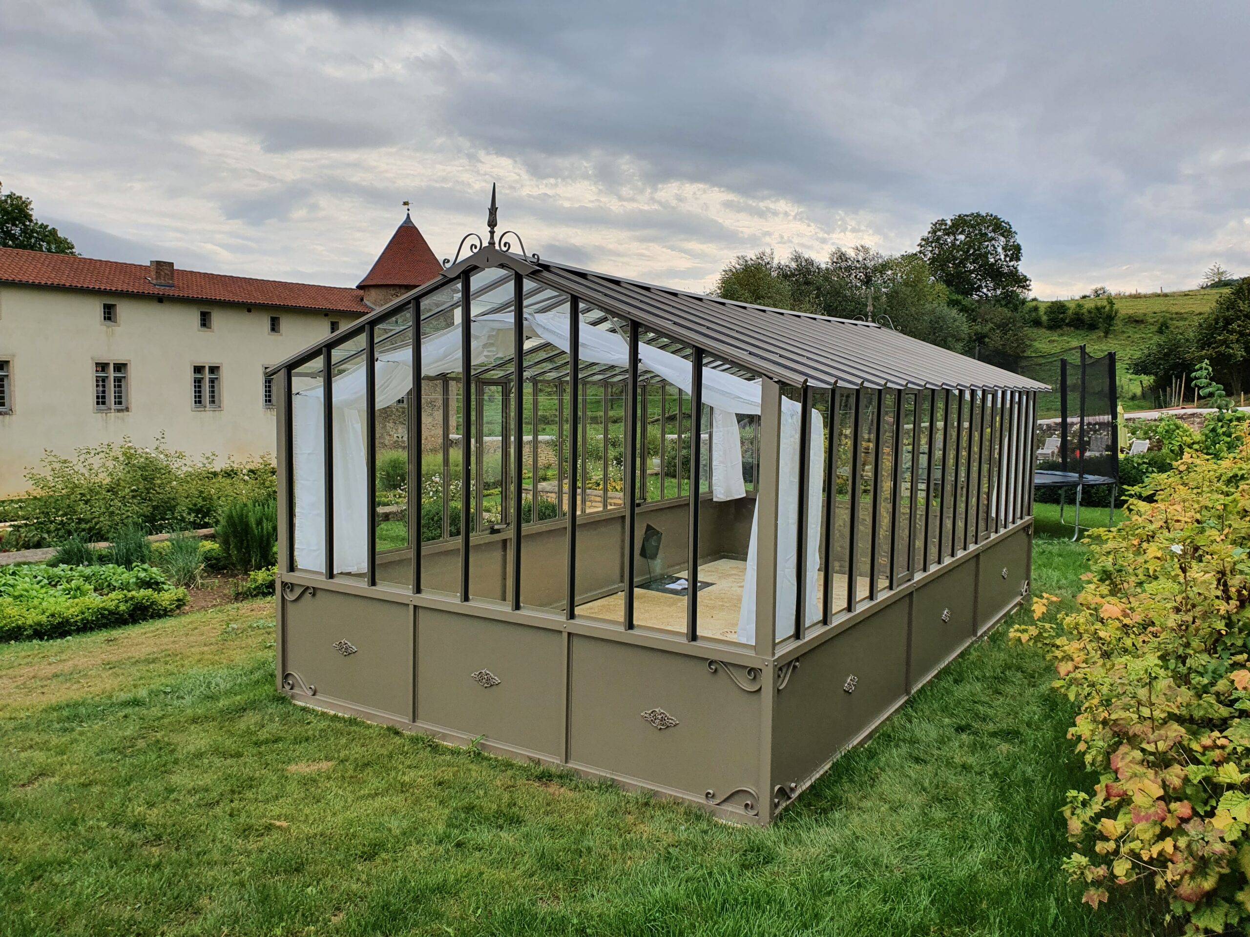 15m²  -  Serre en verre à l'ancienne - Joséphine Soubassement - Aluminium - 15m² - mars rouille - L'atelier Des Serres - Imagen 3