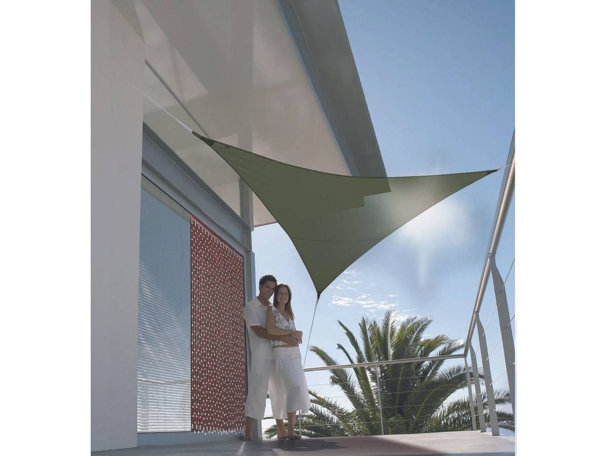 Voile d'ombrage triangulaire SERENITY - 5 x 5 x 5 m - Kaki  - Jardiline - Imagen 2
