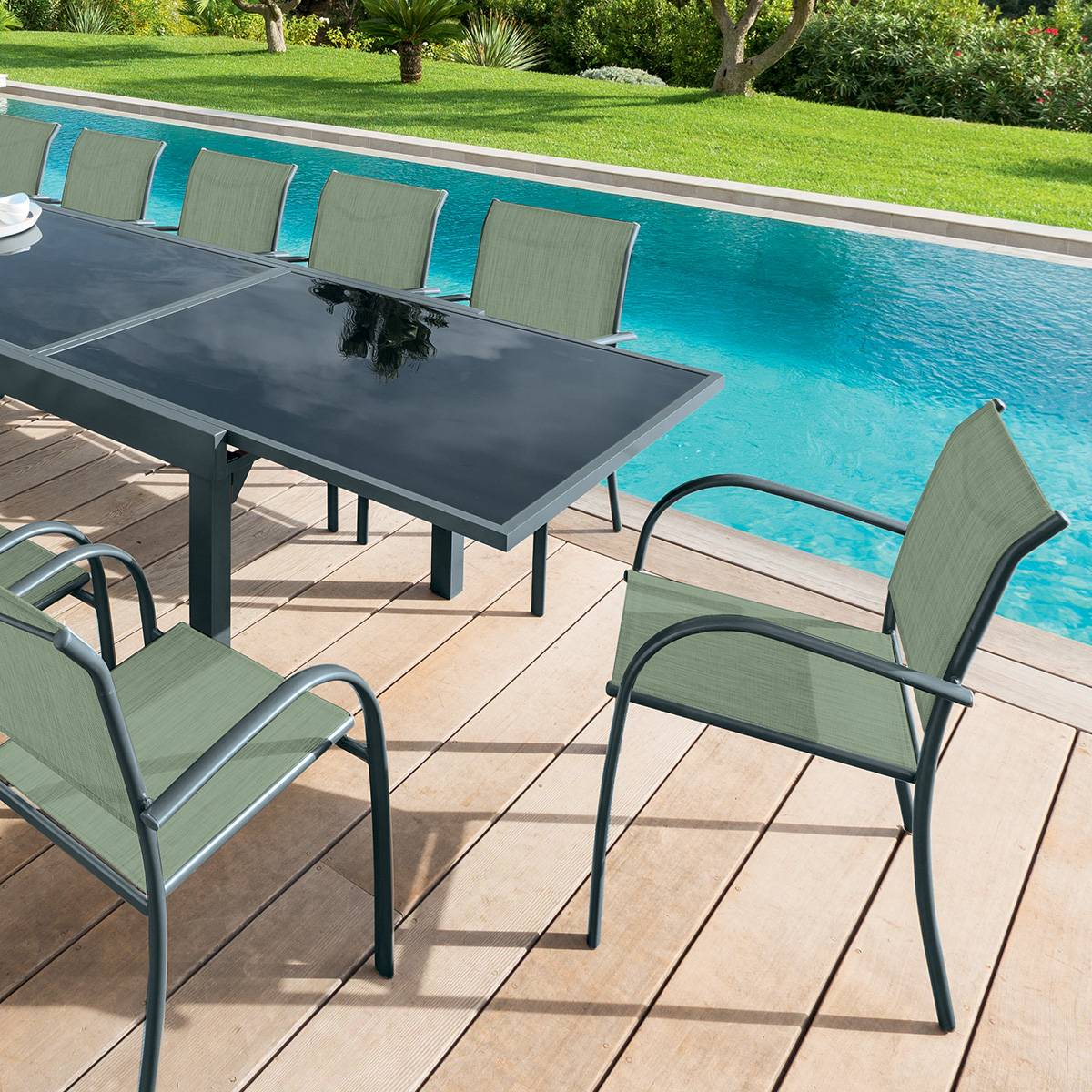 Hesperide - Fauteuil de jardin empilable "Piazza" vert olive & graphite en aluminium traité époxy Hespéride - Image 1