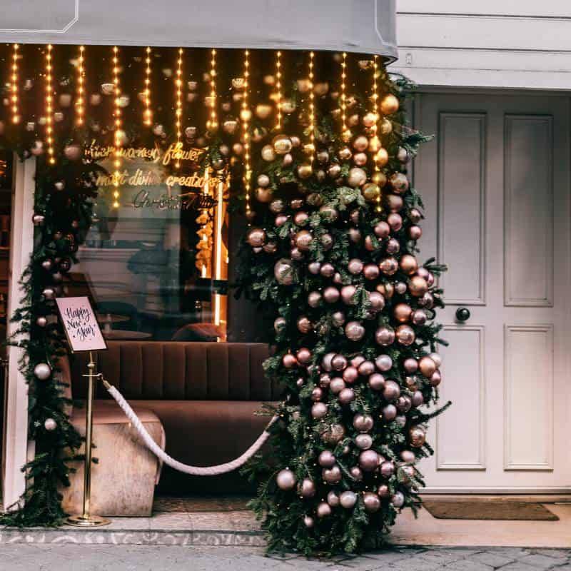 Lotti - Guirlande stalactites chute de neige 3m H80cm 220 LED gouttes ambré câble transparent Lotti - Imagen 9