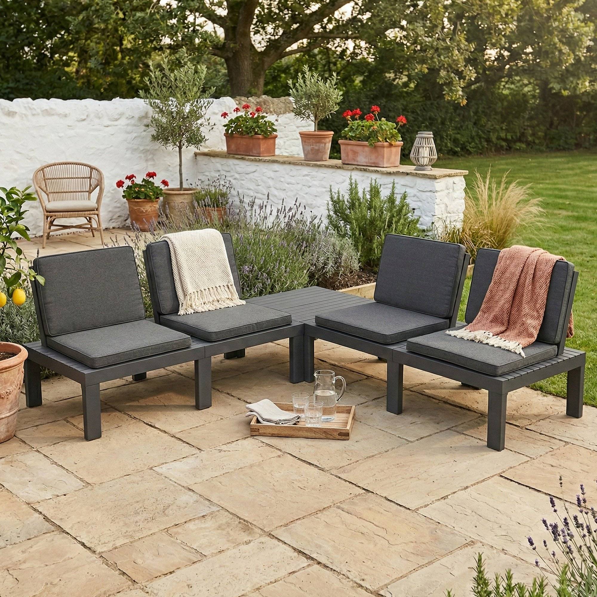 Dmora - Salon d'extérieur Dmur, Composition de jardin avec 4 sièges avec dossier et 1 module multifonction, Lounge avec coussins, Anthracite - Dmora - Imagen 2