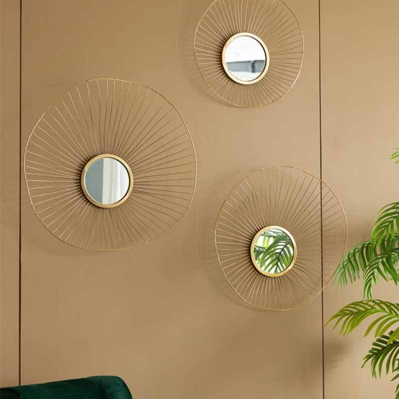 La Grande Prairie - Ensemble de 3 Miroirs Muraux Soleil Ondulants en Acier Doré 66x14x65cm