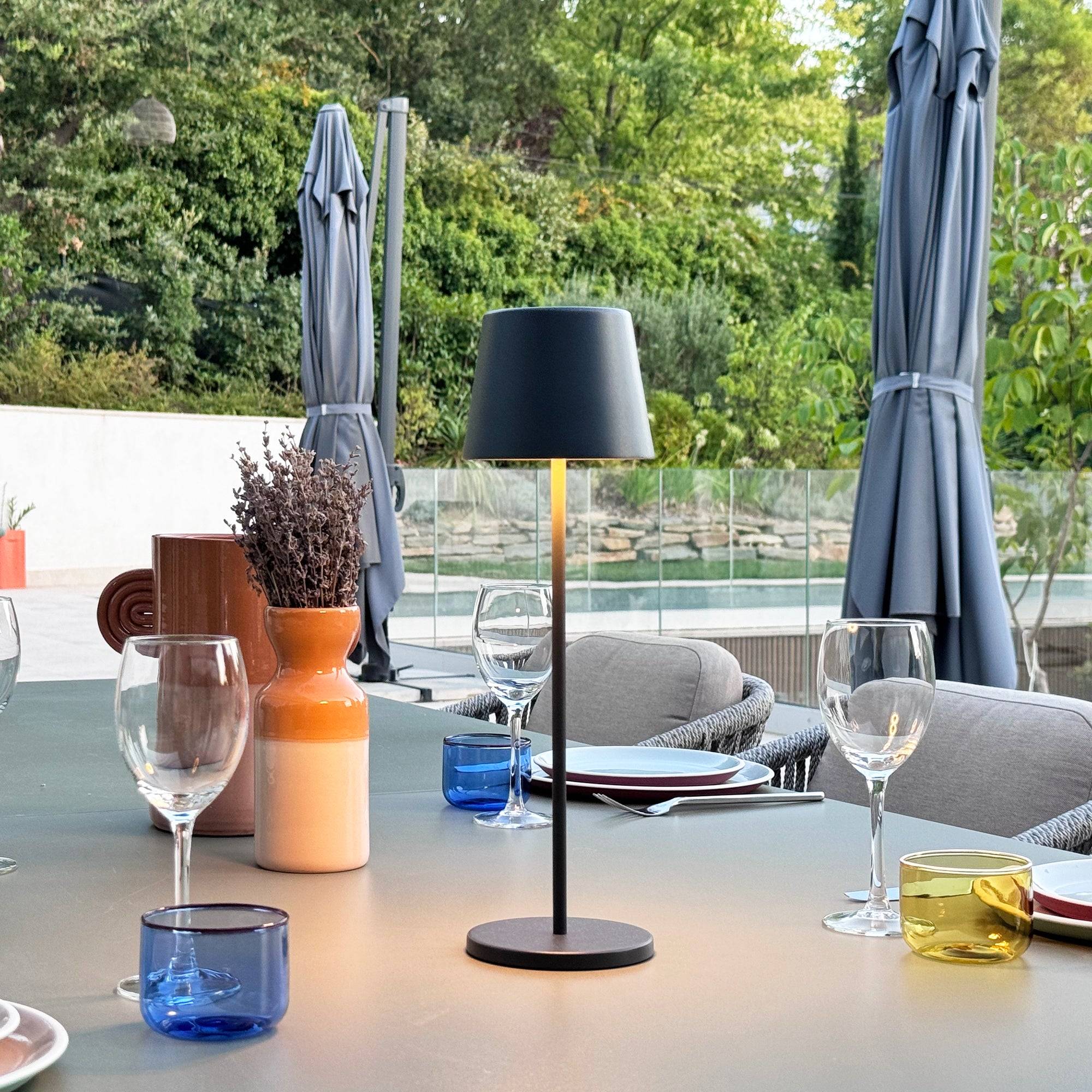 Lumisky - 6 Lampes de table KELLY Noir H38cm + base de chargement - Imagen 5