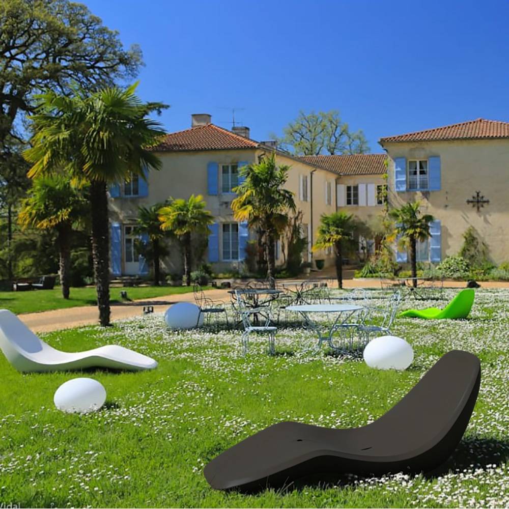 Dare Win Store - Bain de soleil flottant Lotus – Chaise longue en polyéthylène rotomoulé, fabrication française – DARE WIN STORE - Imagen 2