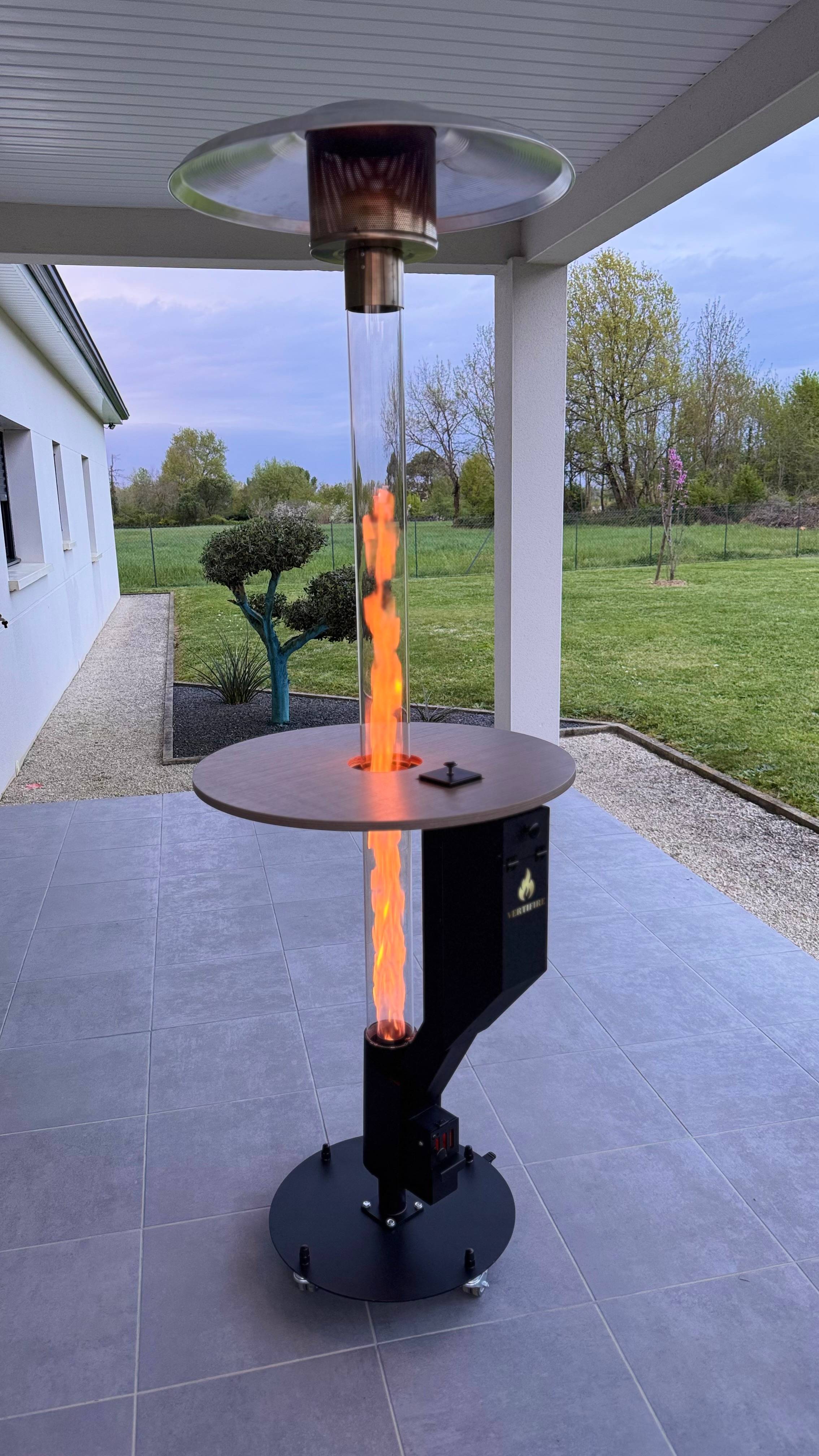 PARASOL CHAUFFANT VERTIFIRE AU PELLET 14KW - Image 1