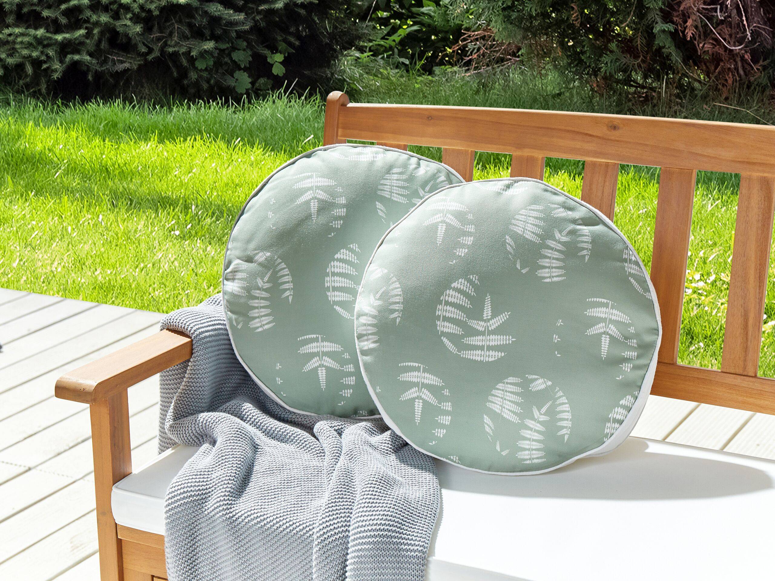 Beliani - Lot de 2 Coussins d'Extérieur en Tissu Vert à Motif de Feuilles 40 x 40 cm Housse Amovible et Tissu Résistant à l'Eau Décoratif et Fonctionnel - Imagen 2