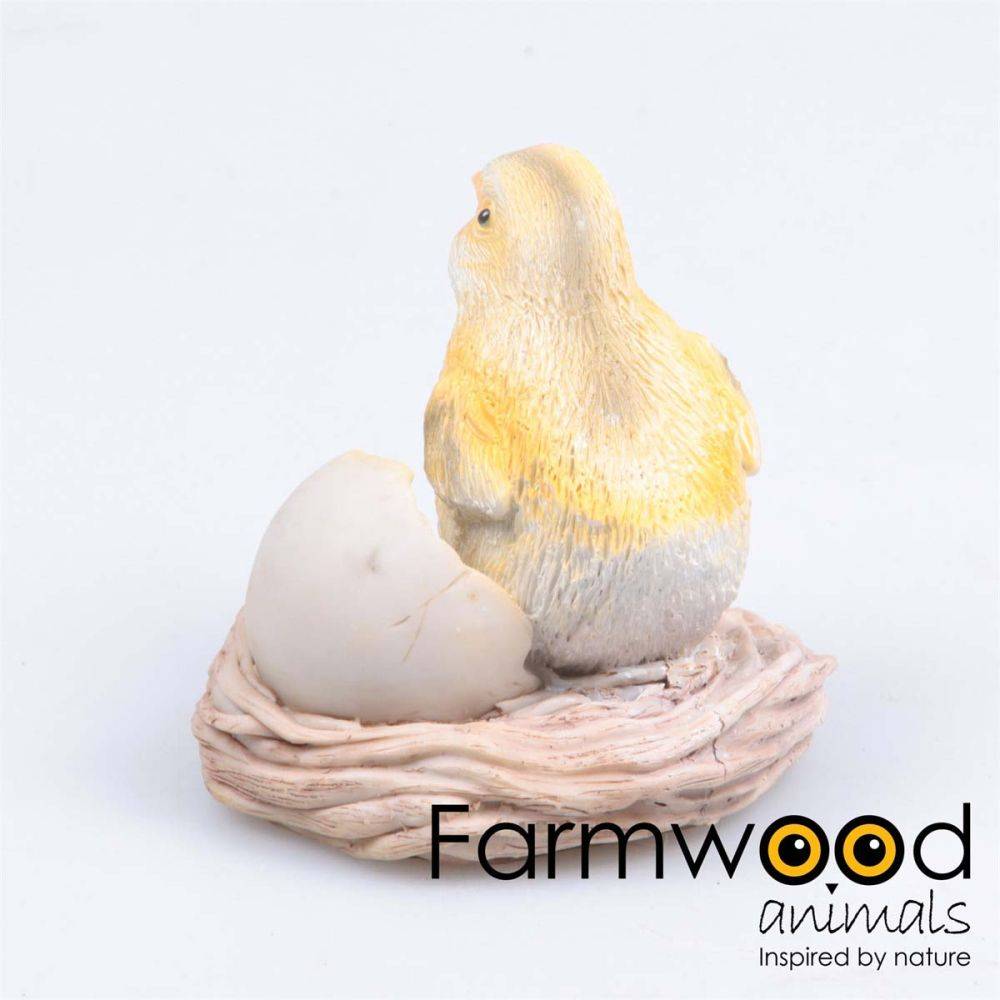 Farmwood Animals - Poussin avec oeuf cassé en résine 10 x 9 x 11 cm Farmwood Animals - Imagen 3