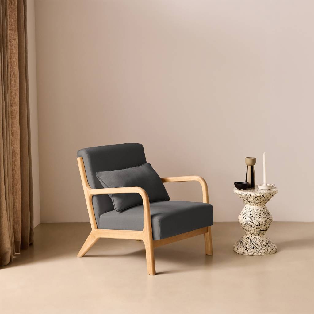 sweeek - Fauteuil design en bois et tissu. 1 place droit fixe. pieds compas scandinave. structure en bois solide. assise confortable. gris foncé | sweeek - Image 1
